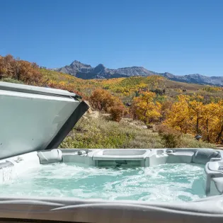 8.0 telluride celestial peaks hot tub