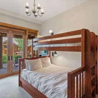 8.0 tristant 108 telluride bunk room
