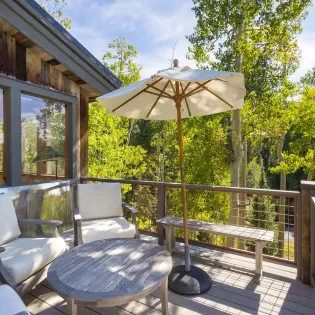 8.03 telluride golden knoll deck patio outside secondary living room 
