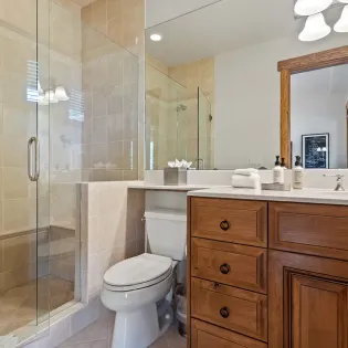 8.03 tristant 108 telluride bunk room bathroom