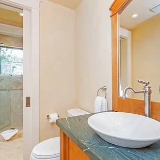 8.1 telluride pacific house guest suite2 bathroom
