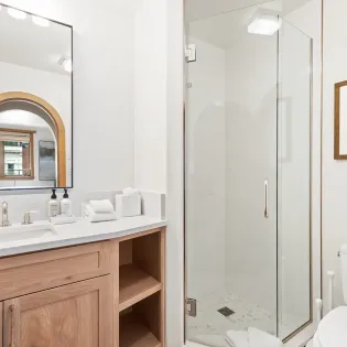 8.10 heritage penthouse telluride guest three bathroom 