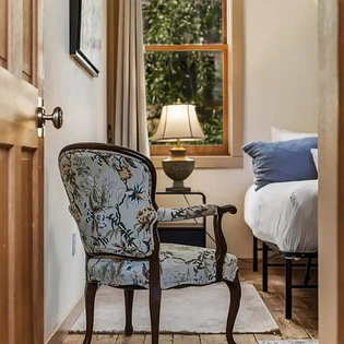 8.3 telluride town charm guest bedroom3 1