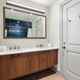 8.4 galloping goose chalet telluride guest suite1 bathroom2