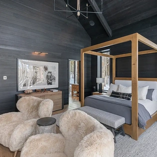 8.8 telluride lone star lodge primary bedroom reverse angle