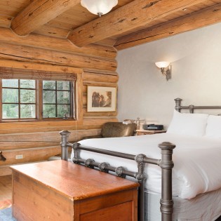 hilltop hideaway mountain village guest suite
