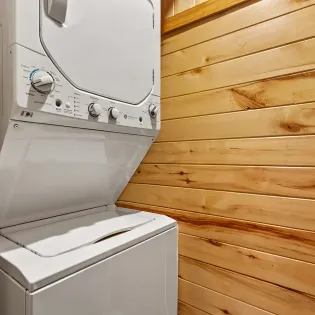 9.0 telluride sunlit snow laundry