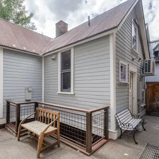 9.03 telluride hummingbird house back patio