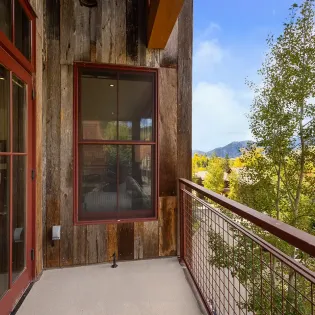 9.05 telluride on trails edge balcony 