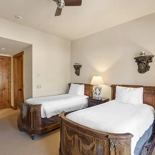 9.1 tristant 115 mountain village guest suite2 1