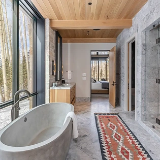 9.3 telluride lone star lodge primary bath tight