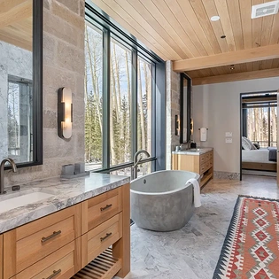 9.5 telluride lone star lodge primary bath wide