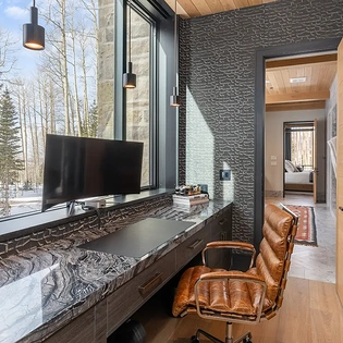 9.8 telluride lone star lodge primary office