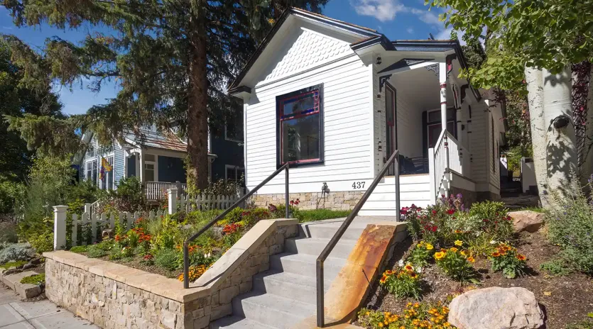 1.0 telluride magic on main exterior