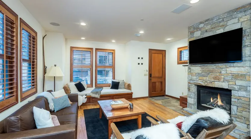 1.0 telluride south pacific townhouse living room