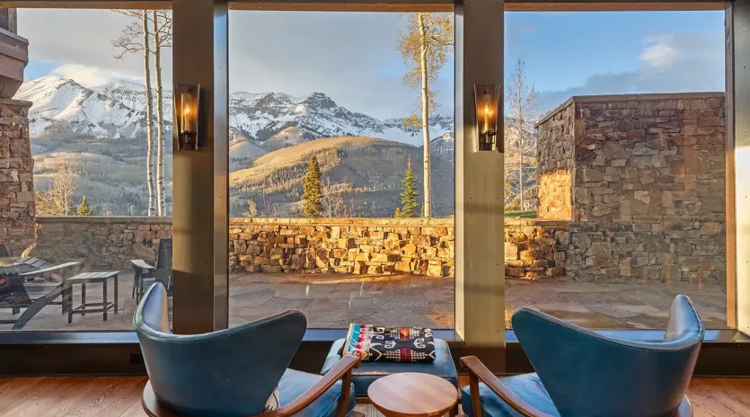 1.0 telluride spirits ridge sitting area