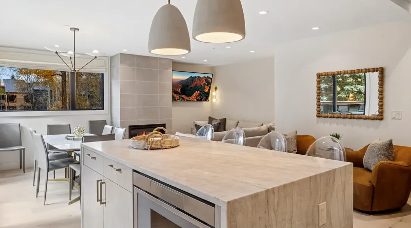 1.01 telluride seven summits kitchen