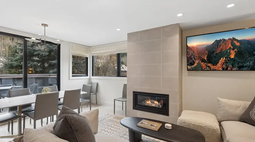 1.01 telluride seven summits living room