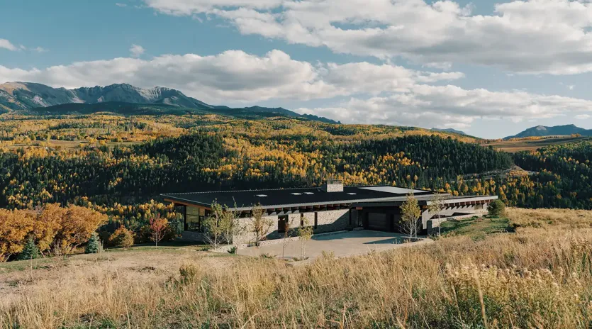 11.01 telluride the lookout exterior