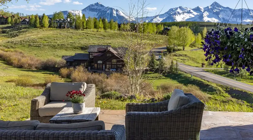 13.01 telluride knolltop retreat patio