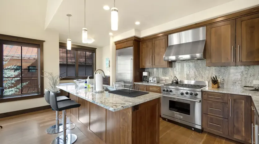 2.0 telluride on trails edge kitchen