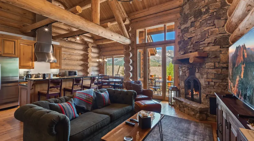 2.0 tristant 108 telluride living room
