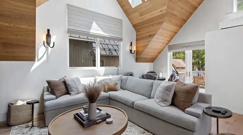 2.03 living room the perch telluride  11 