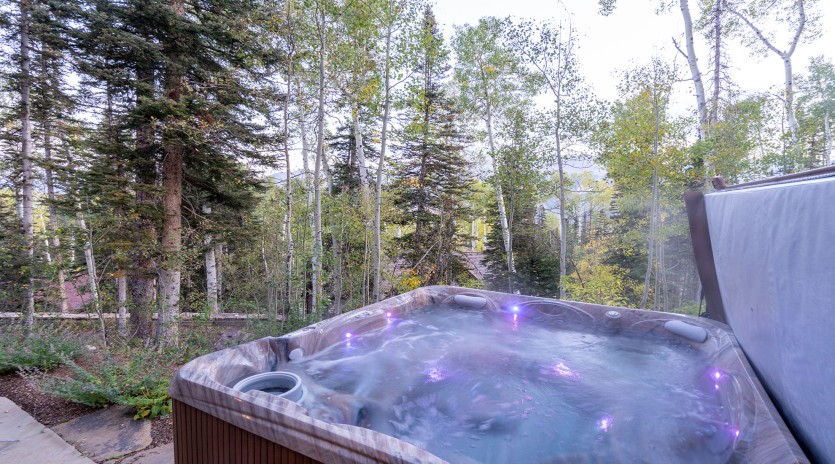 alpenglow mountain village vacation rental hot tub