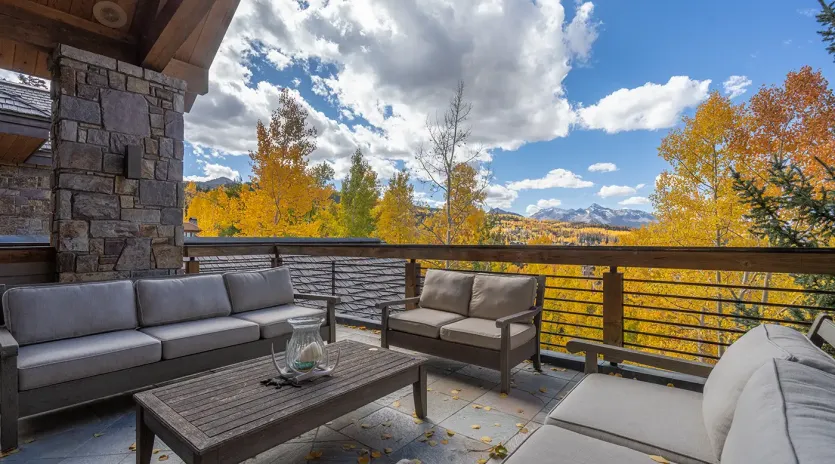 3.01 telluride saison cinq patio