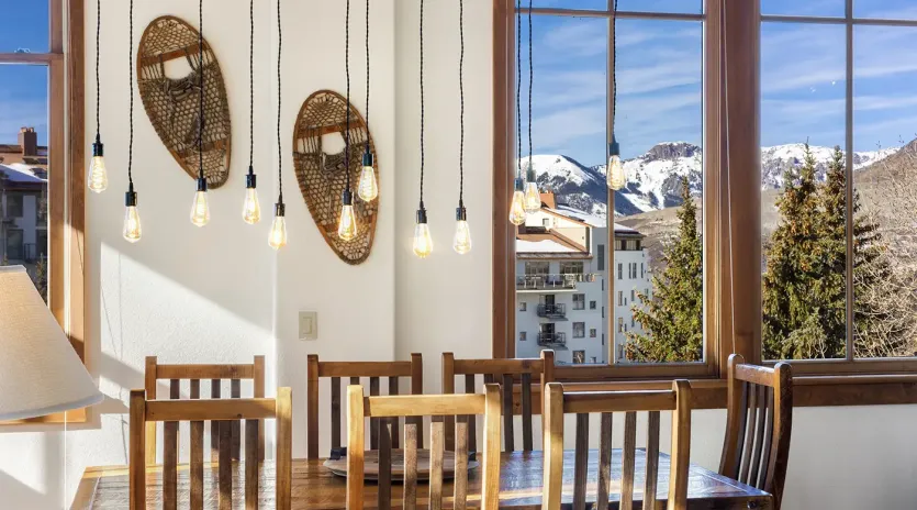 3.02 telluride panoramic peaks dining room