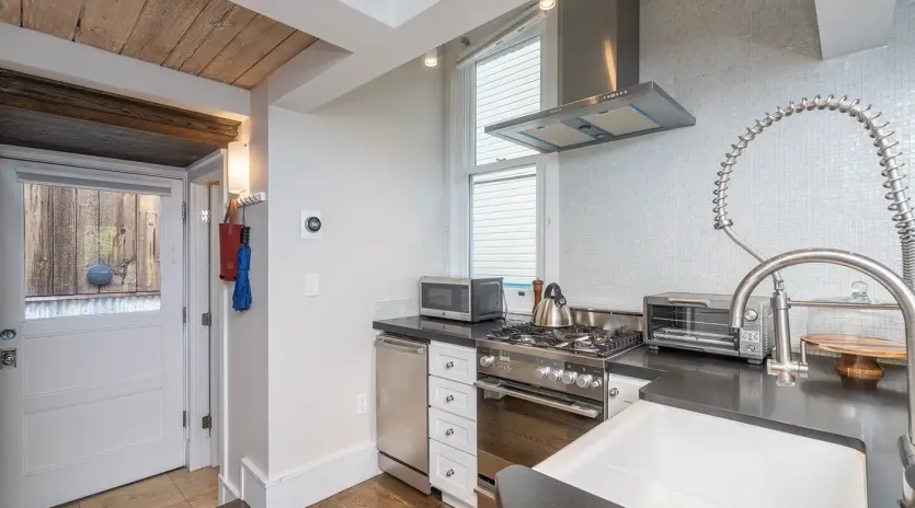 4.0 telluride hummingbird house kitchen