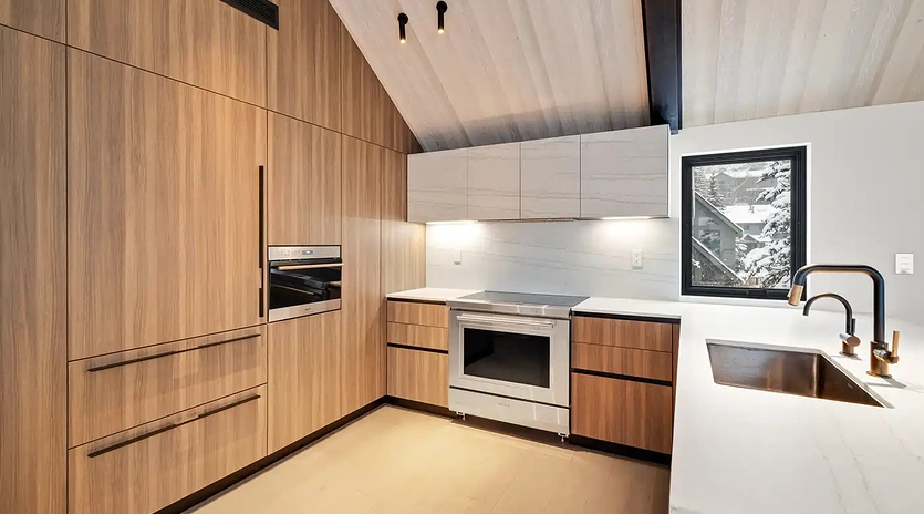 4.01 telluride maison cornet kitchen2