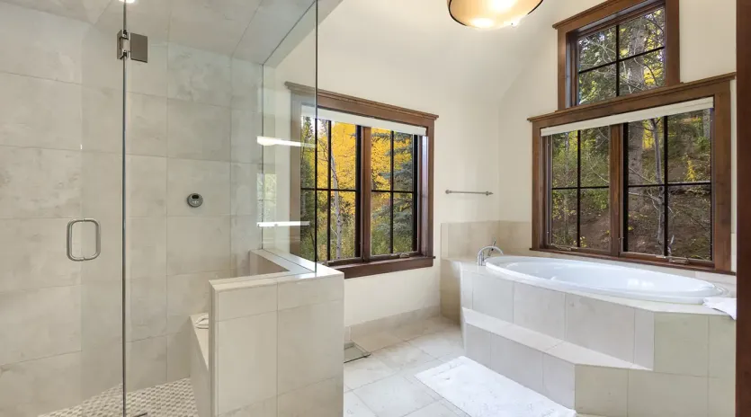 4.02 telluride on trails edge primary bath