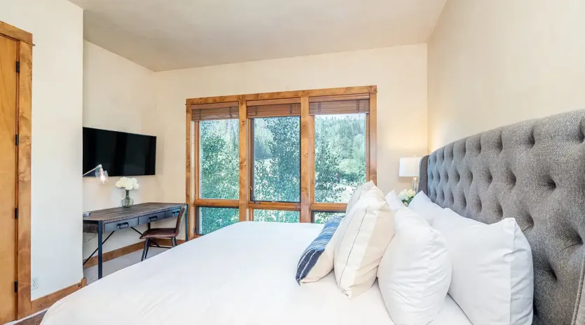 4.1 sunshine at terraces telluride vacation rental primary suite2