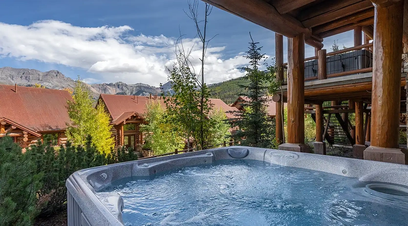 4.6 tristant 115 mountain village hot tub
