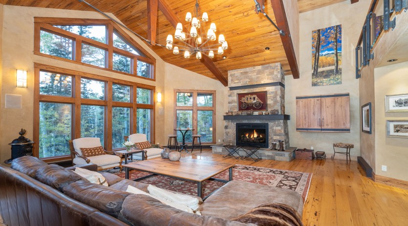 alpenglow mountain village vacation rental great room angle