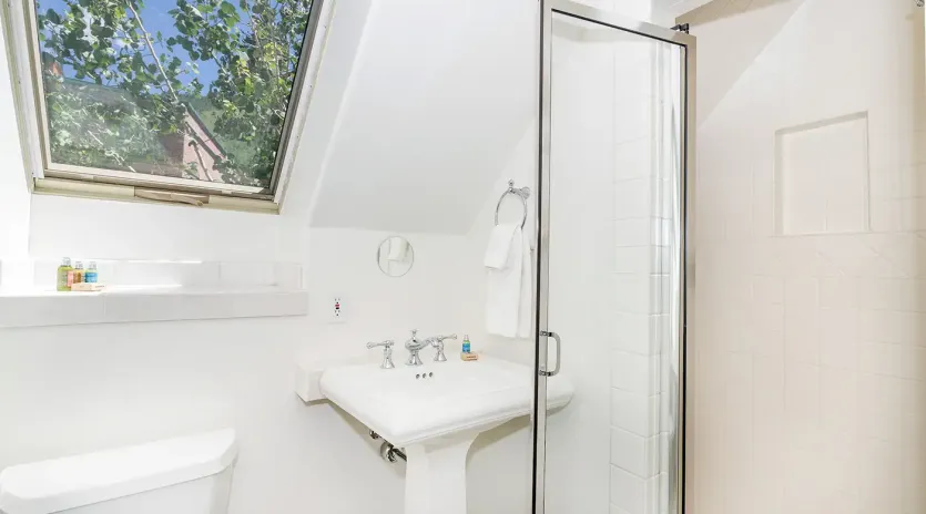 5.01 primary bedroom diamondtooth telluride   8 