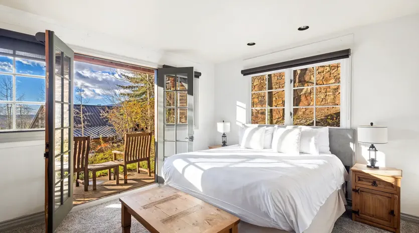 5.01 telluride sunlit snow primary