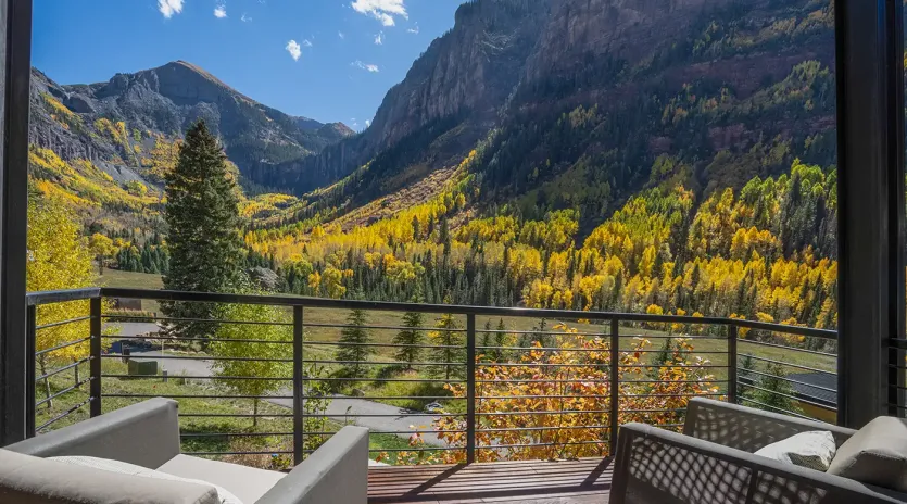 5.02 telluride brial veil retreat primary balcony