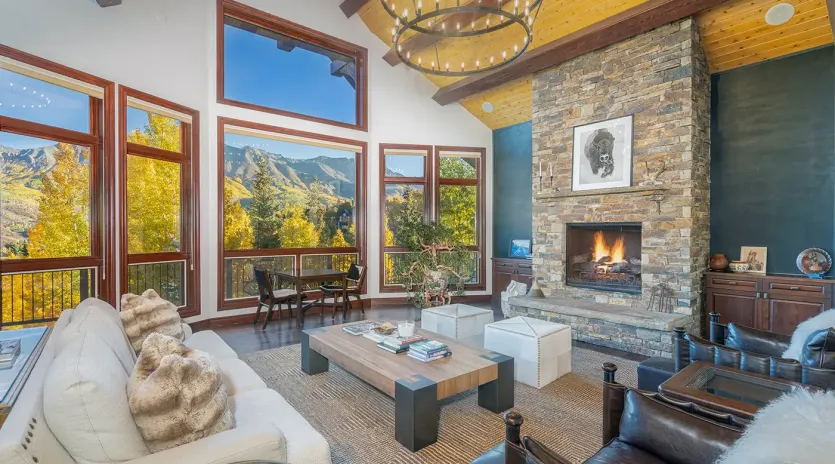6.0 evergreen telluride living room