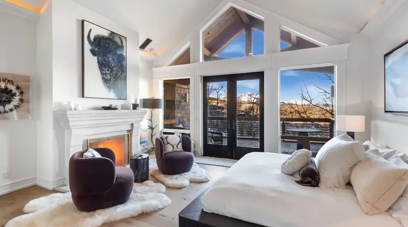 6.0 saison cinq mountain village primary suite2 1