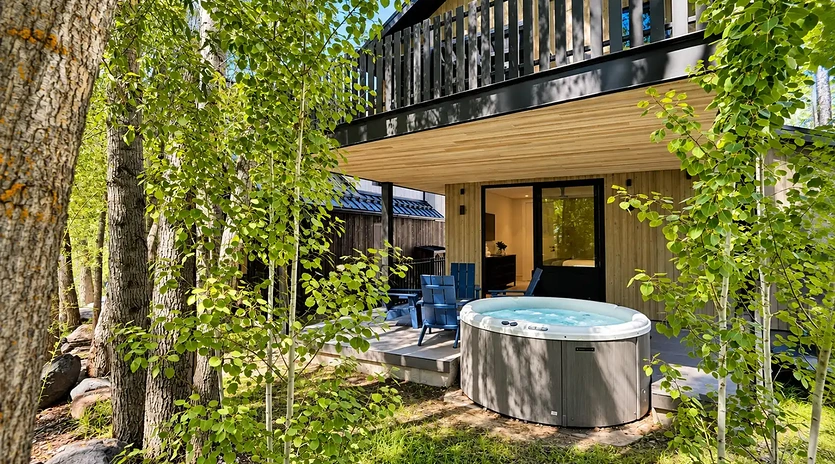 6.01 telluride maison cornet hot tub1