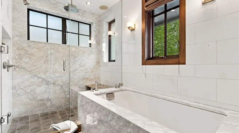 7.06 north aspen telluride primary suite bath3