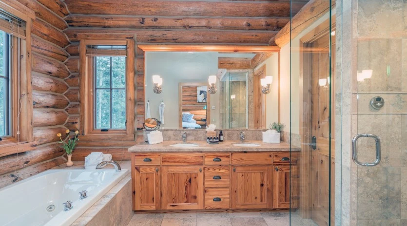 Telluride Palmyra Pines Master Bathroom