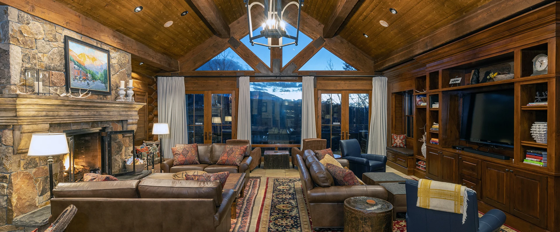 COUNTRY CLUB ESTATE