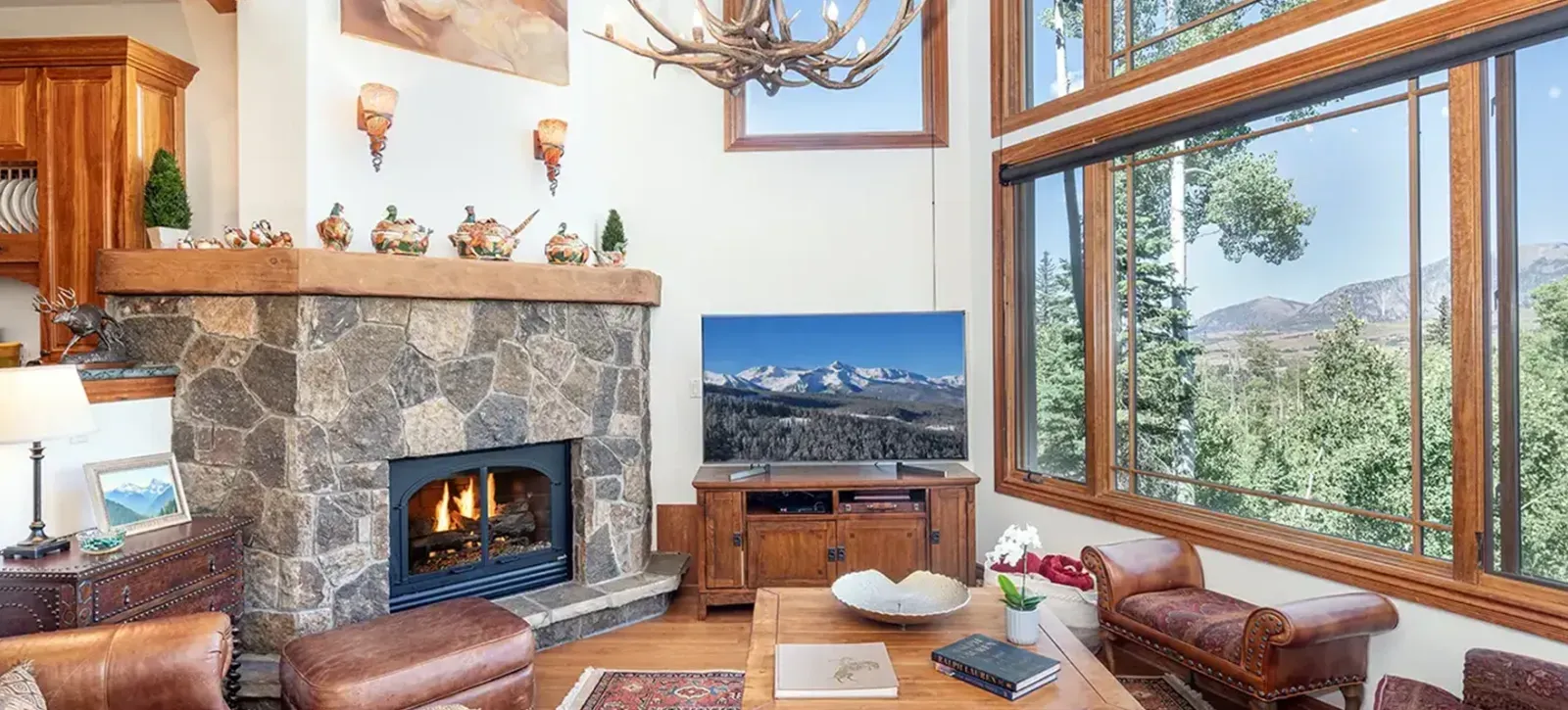 PALISADE AT PINE MEADOWS